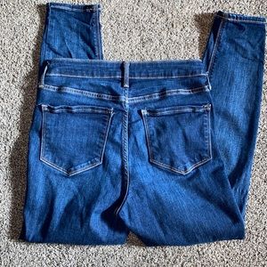 Size 8 Short Old Navy Rockstar Super Skinny HiRise